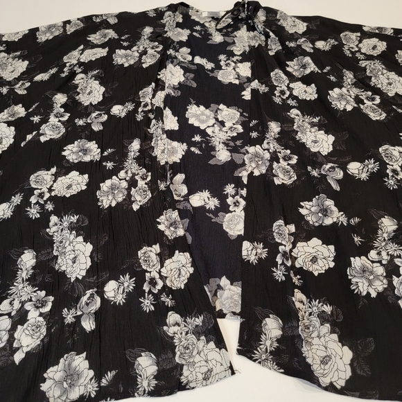 L.I.F.E Love is for Eternity Open Front Cardigan Poncho Black White M - Picture 7 of 15